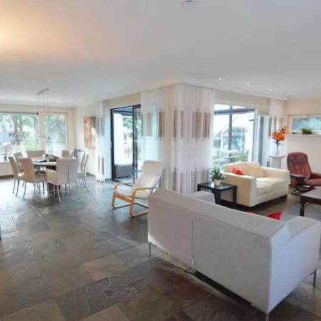 Villa Stunning In With Sauna Venhorst
