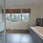 Stunning In With Sauna וילה Venhorst